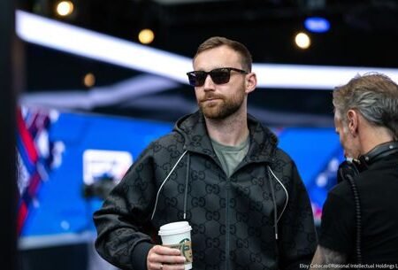 Can Kings Gets Away from a Flopped Set of Fives in the EPT Malta Main Event?