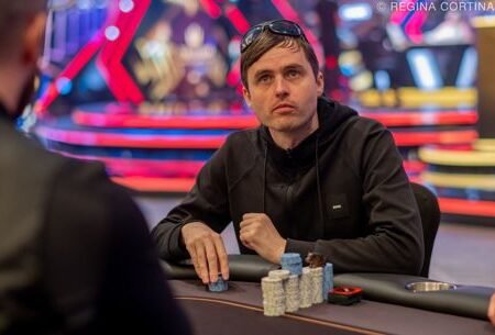 Martin Kabrhel Hates Table So He Punts Off Stack, Reenters, Gets Sent to Same Table