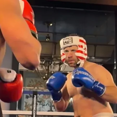 Boxing Match Called After Bloodied ‘Jungleman’ Takes Shot to Head