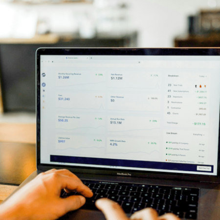 Fast Payouts Reshape Player Expectations in Online Gambling
