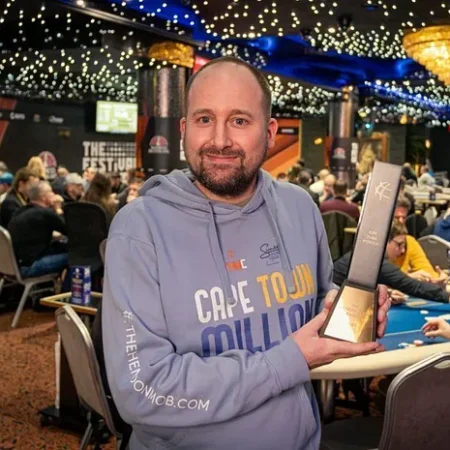 Dutch Player Receives The Hendon Mob Award for Flaghunting World Record