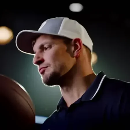 NFL Star ‘Gronk’ Finds New Rival in Antonio Esfandiari in Lively Poker Game