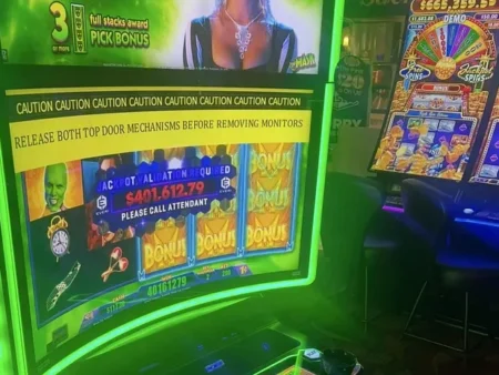 Las Vegas Gambler Hits ‘Astronomical’ Slot Machine Jackpot for $400k