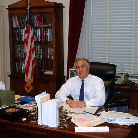 Barney Frank, Congressman Who Fought to Legalize Online Poker, Passes Away