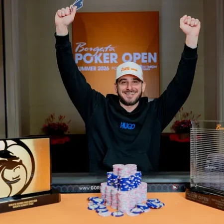 Dental Technician Turns Single Tournament Entry into Six-Figure Score