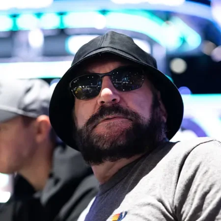 Matusow Given One-Round Penalty for Exposing Cards in WSOP Main Event
