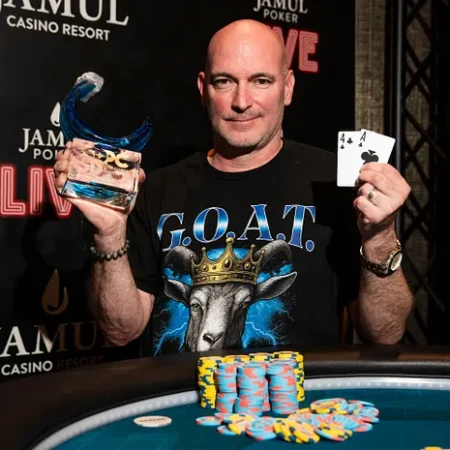 Scott Aulds Overcomes 5:1 Chip Deficit to Win 2026 San Diego Poker Classic